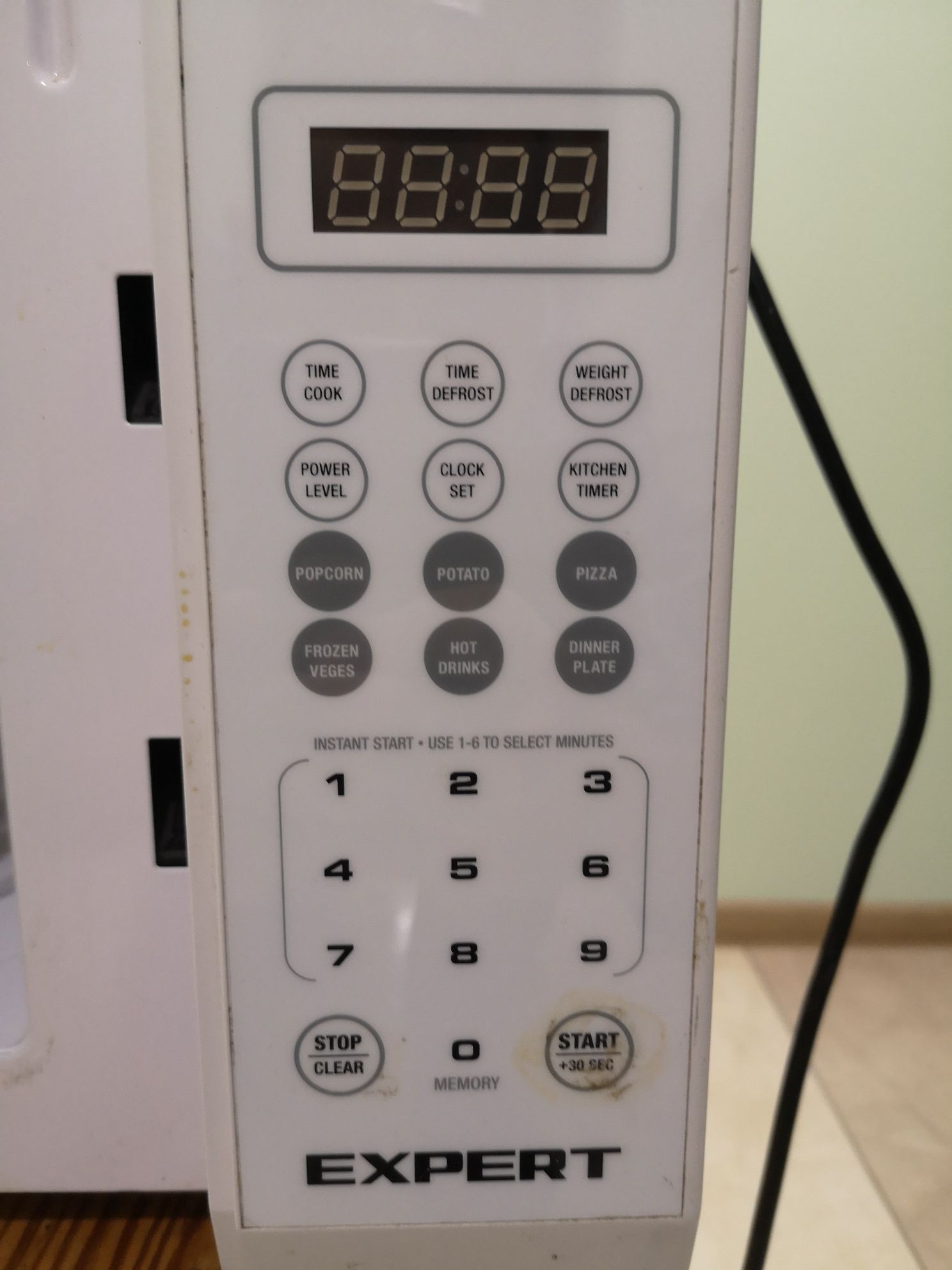 Б/у микроволновая печь ТМ Expert модели EMWI-2095