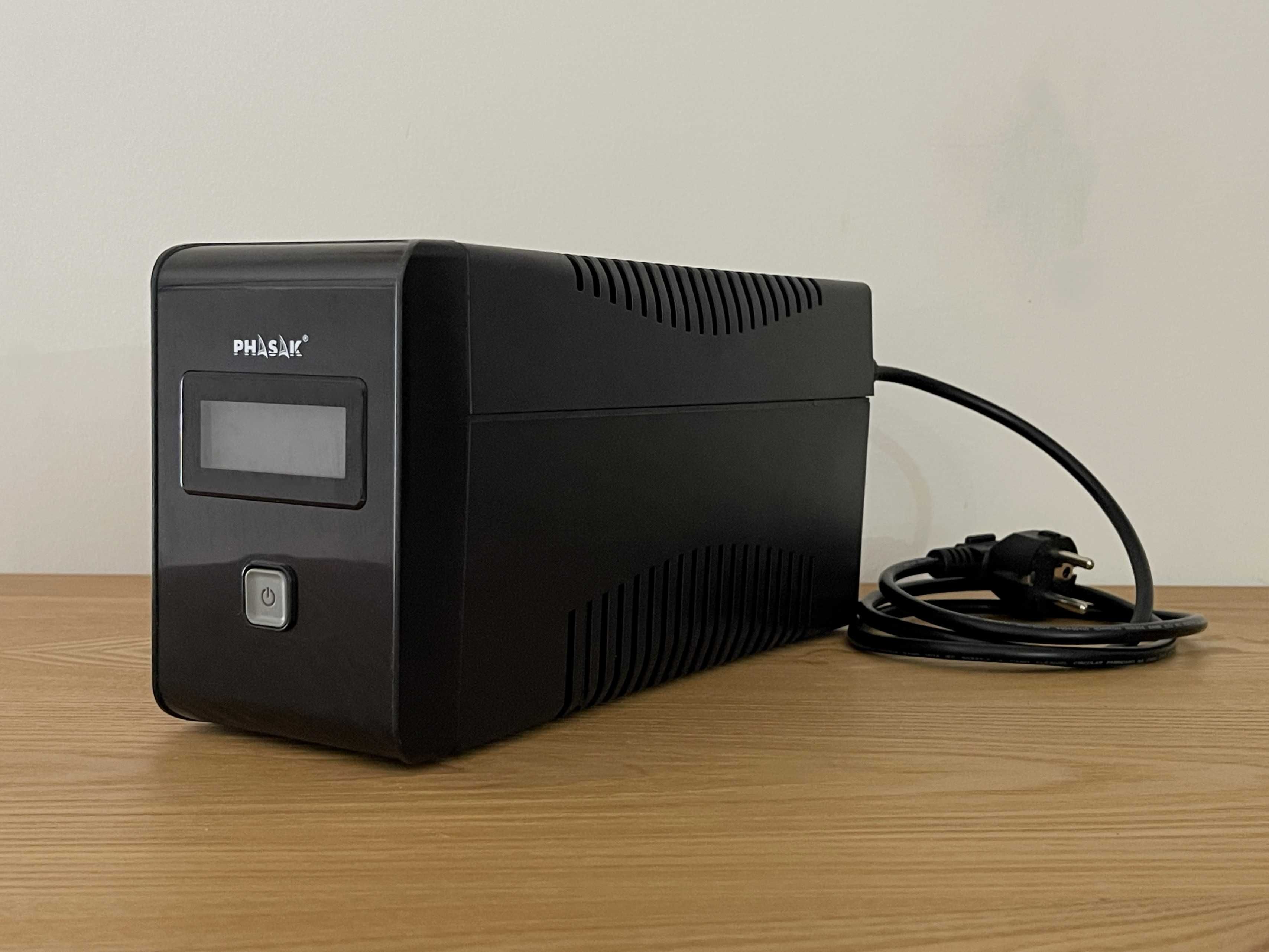 UPS PHASAK 850VA (Bateria Nova)