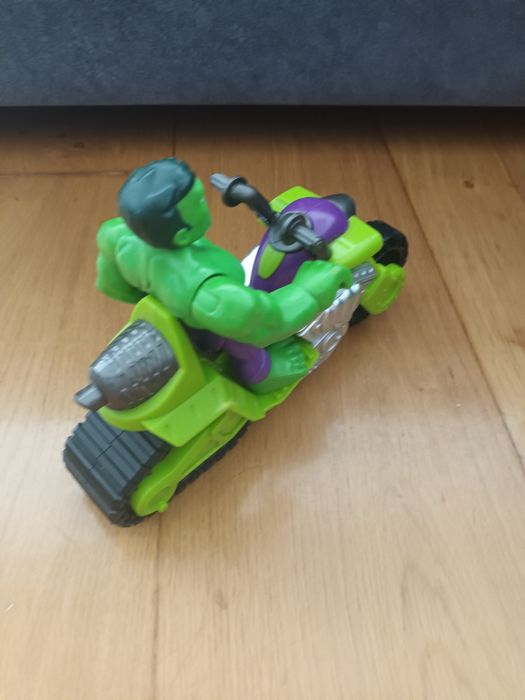 Conjunto de figuras de super heróis