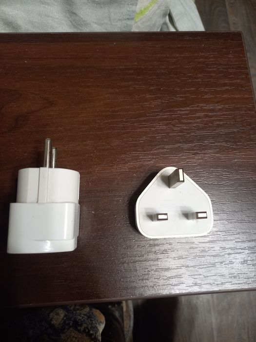 Продам блоки питания эйпл   и мэйзу