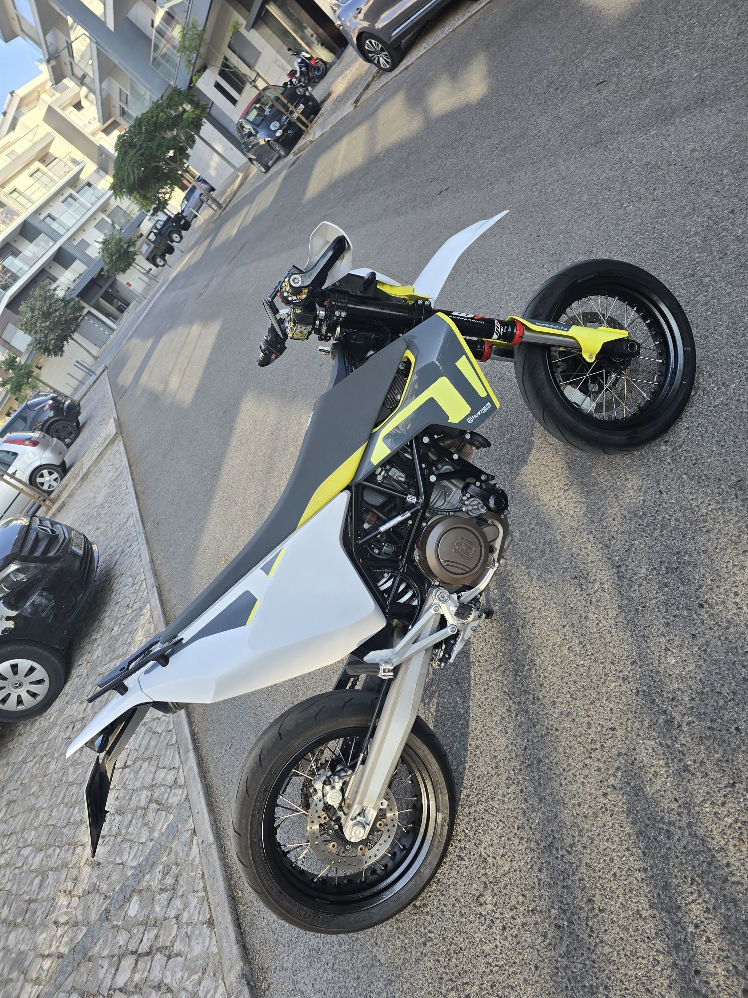 Husqvarna 701 sm