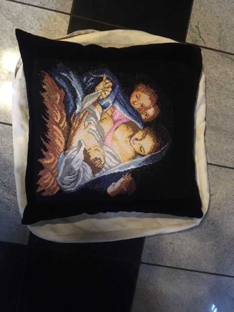 haft krzyżykowy -poduszka Bożonarodzeniowa -duża