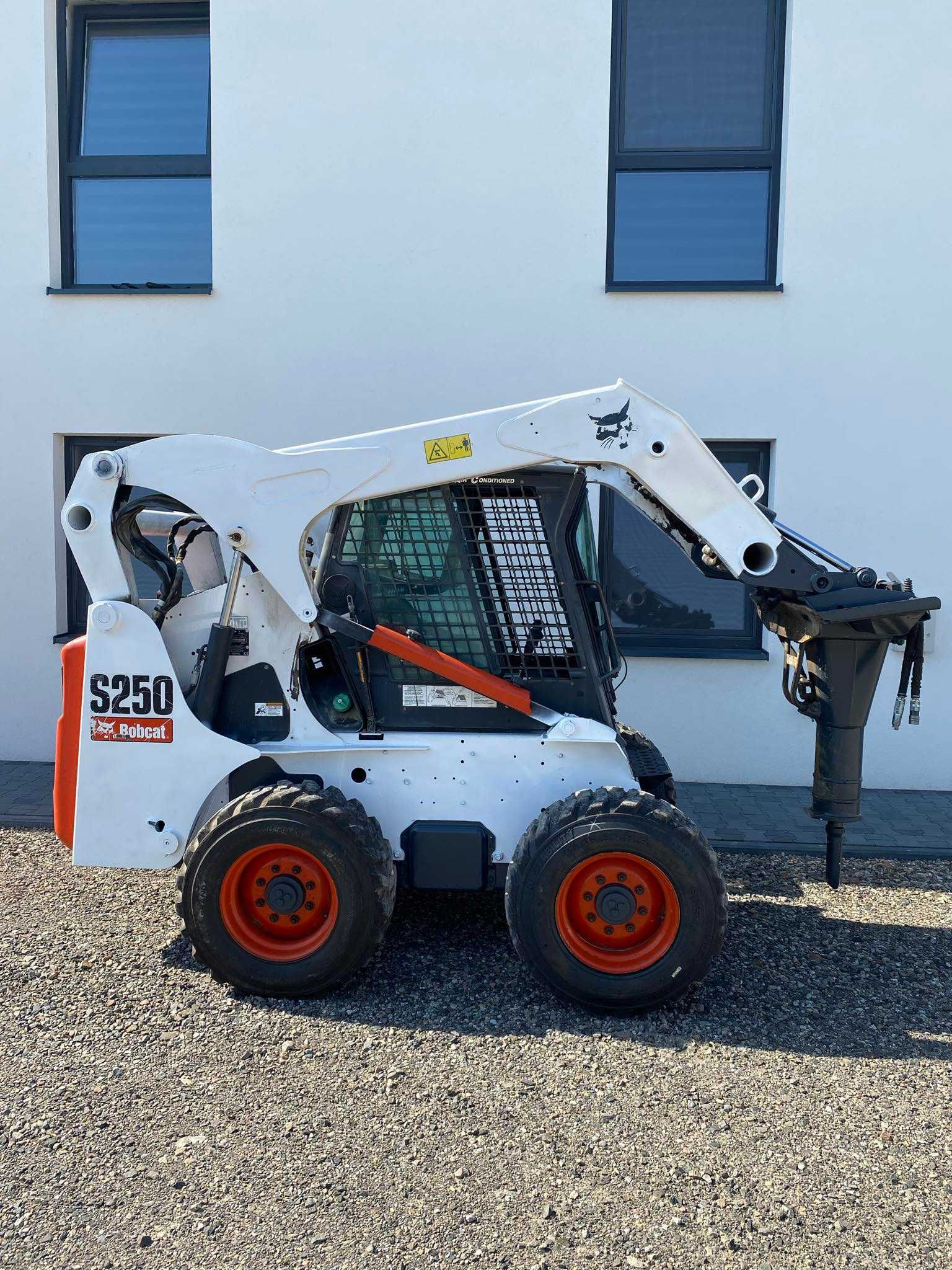 WYNAJEM mini ładowarka telesko Bobcat młot chwytak próżniowy brukarski