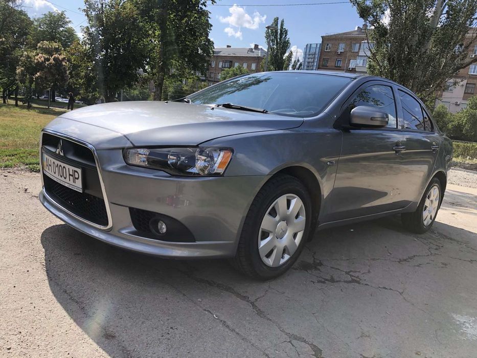Продам  своє авто  Lancer X (выпуску.  11.2015) в надійні руки)