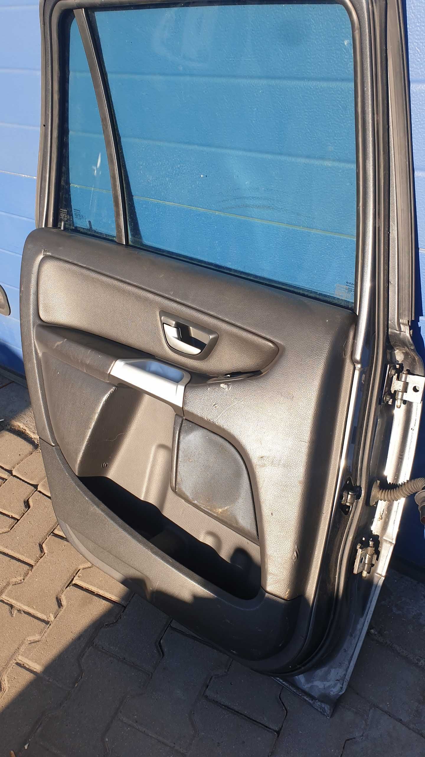 Drzwi Szyba lewy tył kompletne Volvo XC90