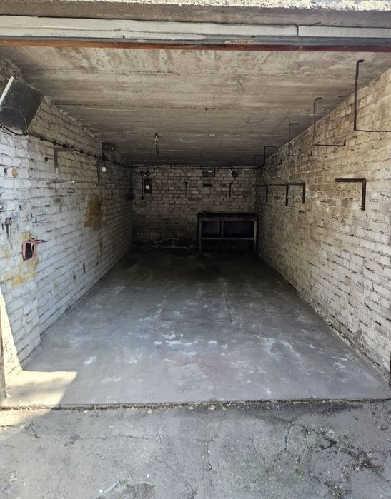 Wywóz śmieci, Sprzątanie i Opróżnianie mieszkań, domów, piwnic.