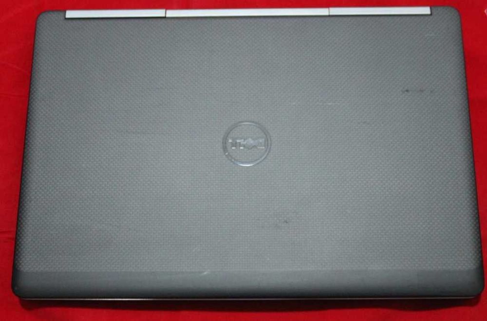 Ноутбук Dell 7520 Xeon E3-1535M v6 |16 Gb|256 Gb|NVidia M2200|FullHD