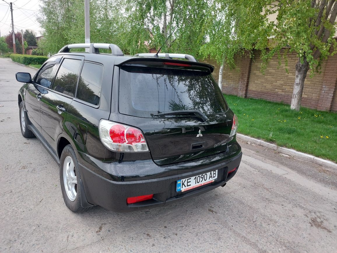 Mitsubishi OUTLANDER,103 пробег