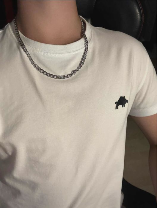 Srebrny lancuszek na szyje