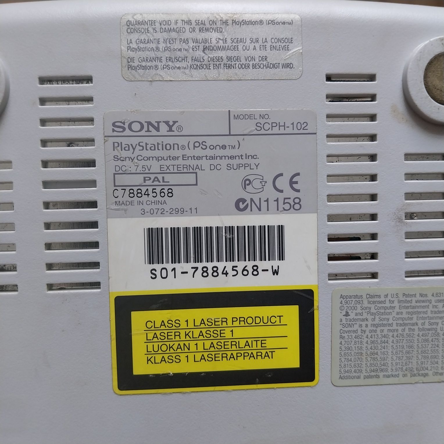 Sony PlayStation (PSone), model SCPH-102.