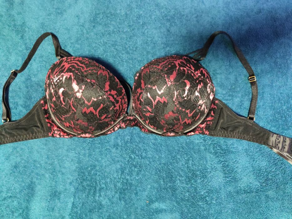 Бюстгалтер з декоративними ремінцями Ann Summers. 32D