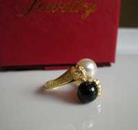 Versace piękny pierścionek perły