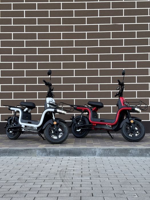 Оренда мопеда, прокат електро скутера для доставки Glovo , Bolt