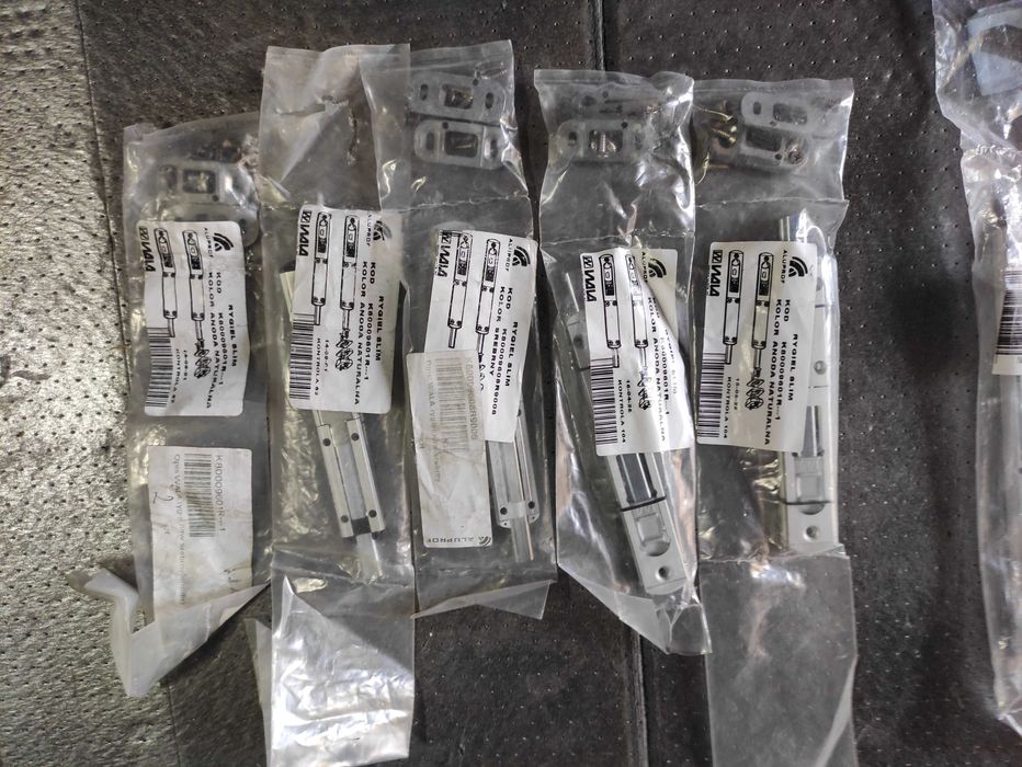 Rygiel drzwiowy nawierzchniowy WN / Rygiel drzwiowy SLIM - 7 kompletów