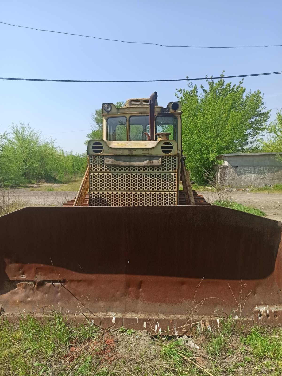 Продам бульдозер