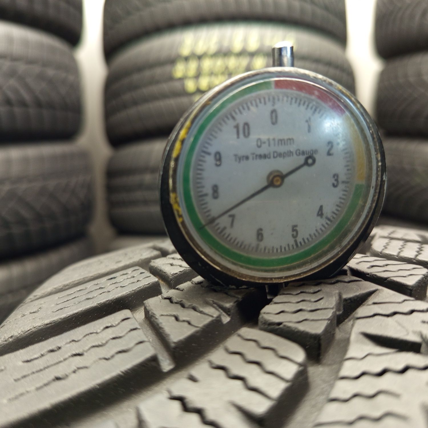 205/60R16 Falken EuroWinter Hs01