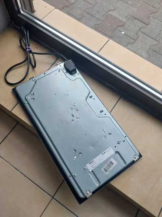 (1267/25)Płyta grzewcza Beko HDMC32400TX