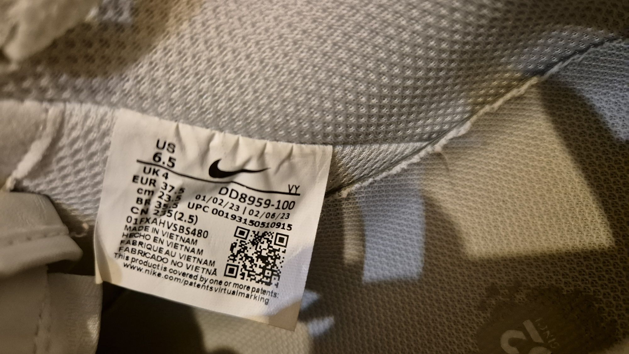 Buty adidasy Nike Air 1 low rozmiar 37,5 białe