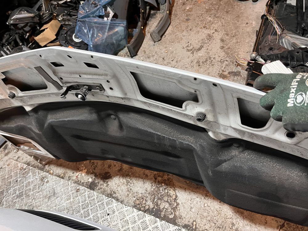 Mercedes sprinter 906 lift maska biala