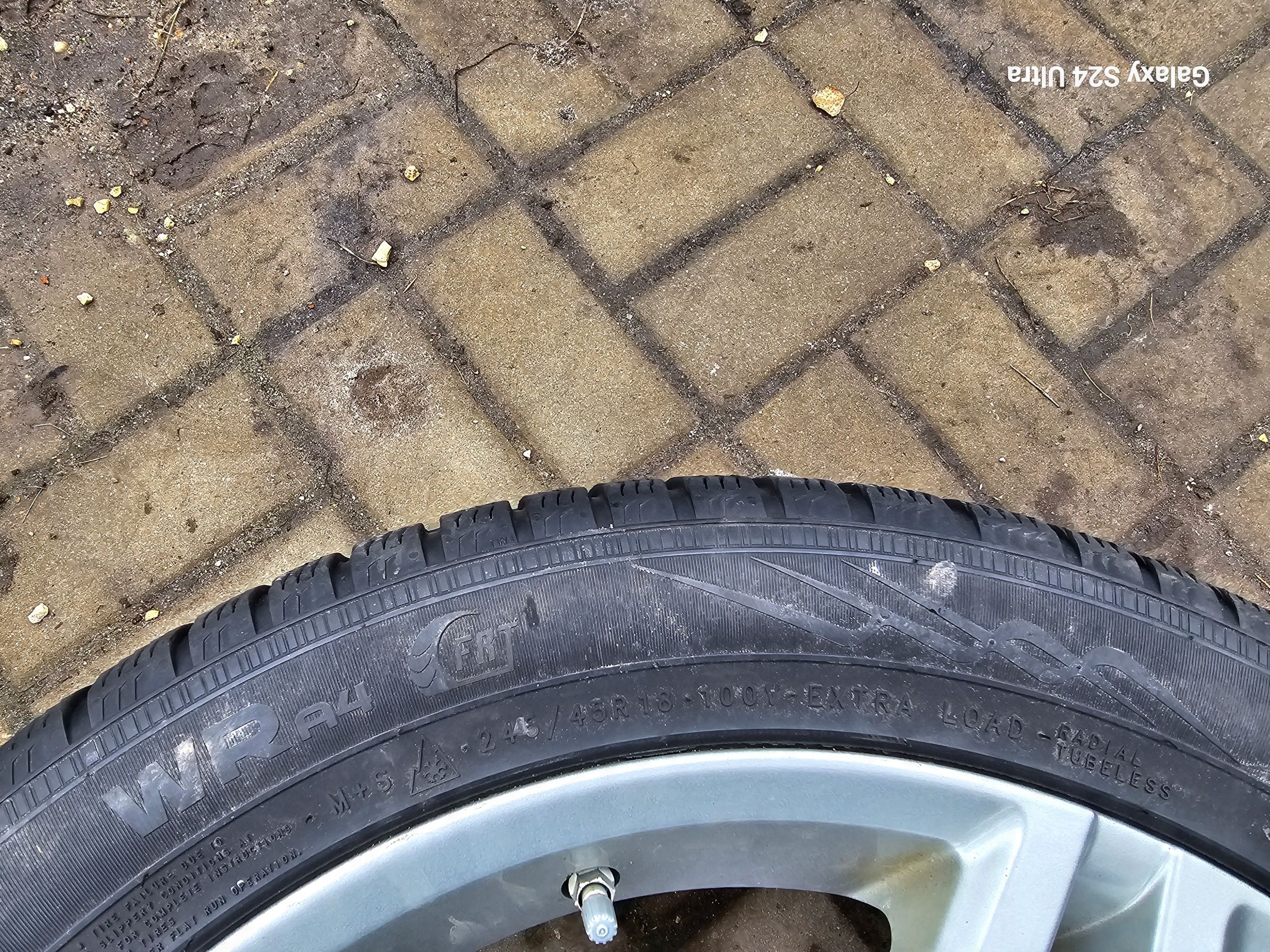 Nokian WR A4 245/45R18 100V Rsc 6mm 18r 4x