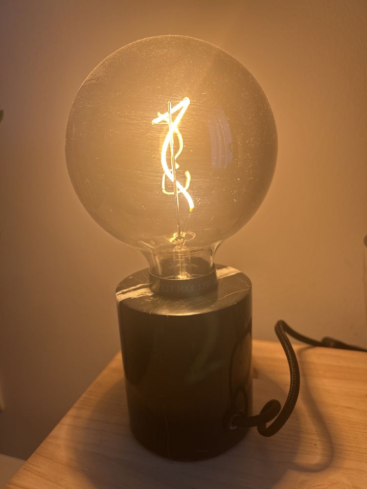 Lampada de marmore