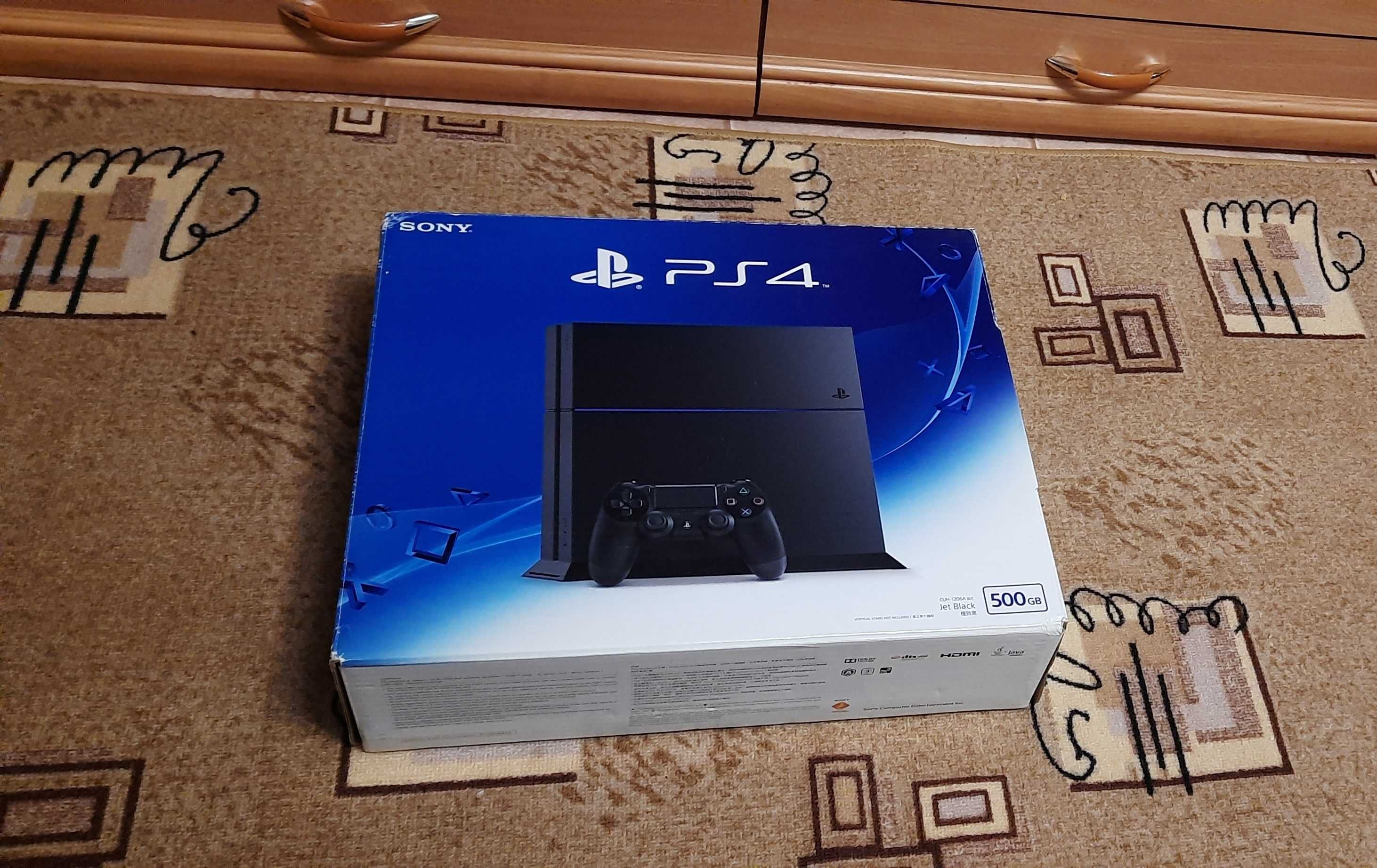 ПУСТАЯ КОРОБКА от PS4 Fat. В хорошем состоянии.