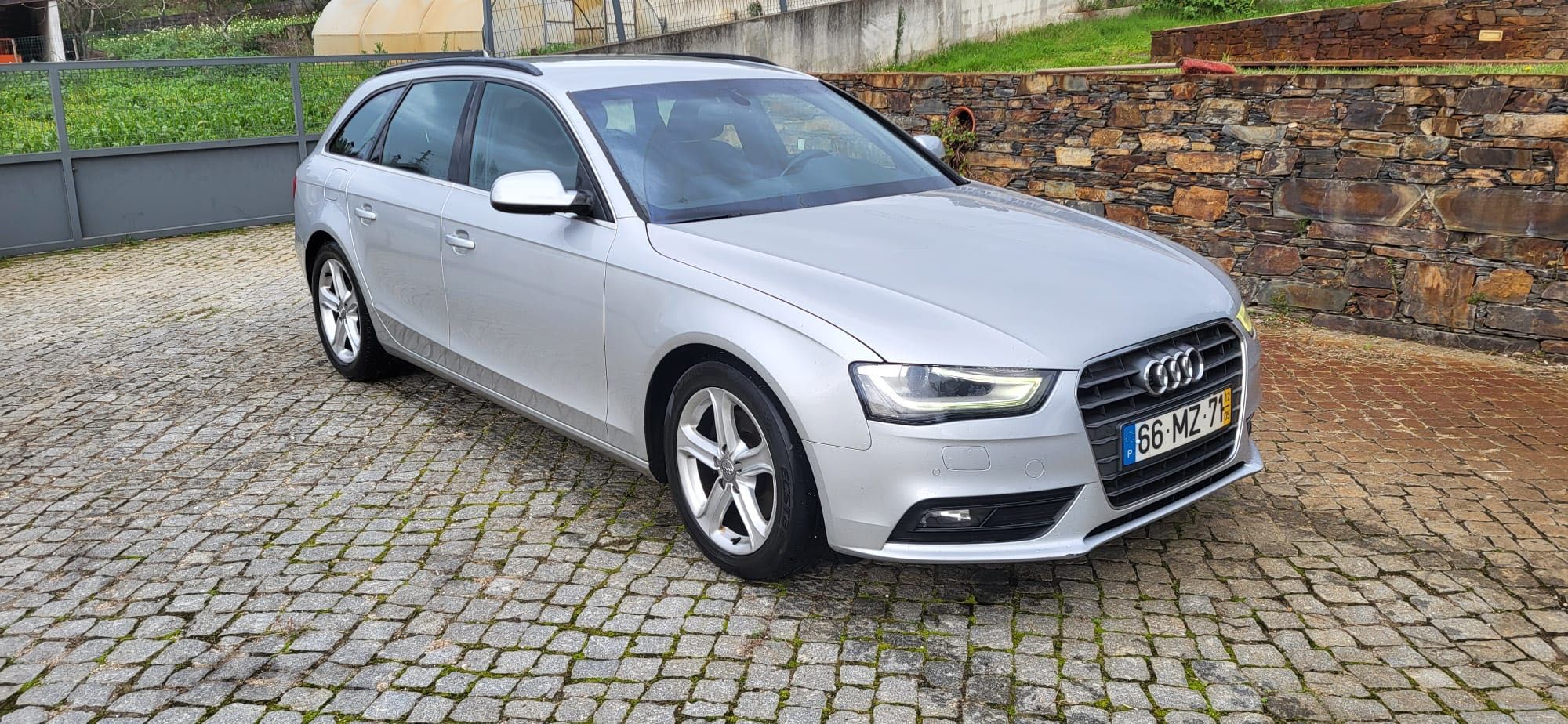 Audi S4 Avant – Nacional | Suspensão Desportiva | Usado em bom estado
