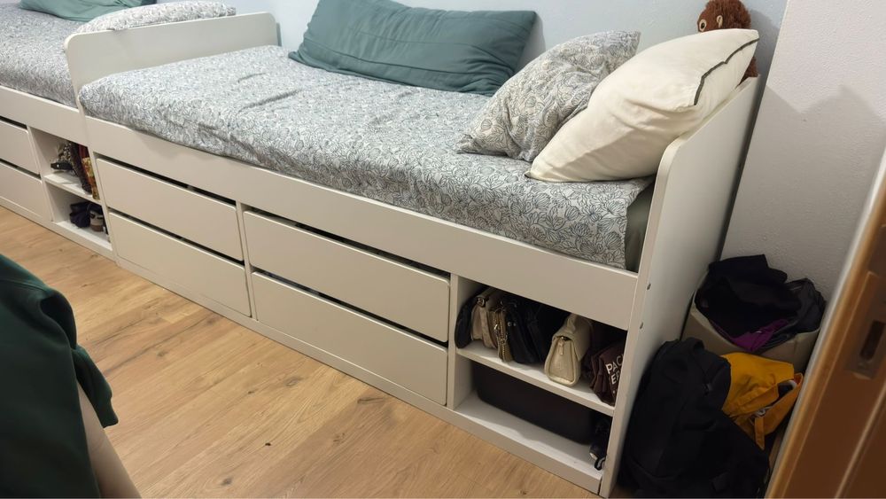Cama Ikea solteiro c/arrumação