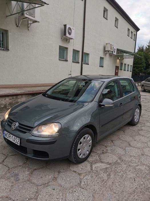 Volkswagen Golf V 1.4 2004r. 5D