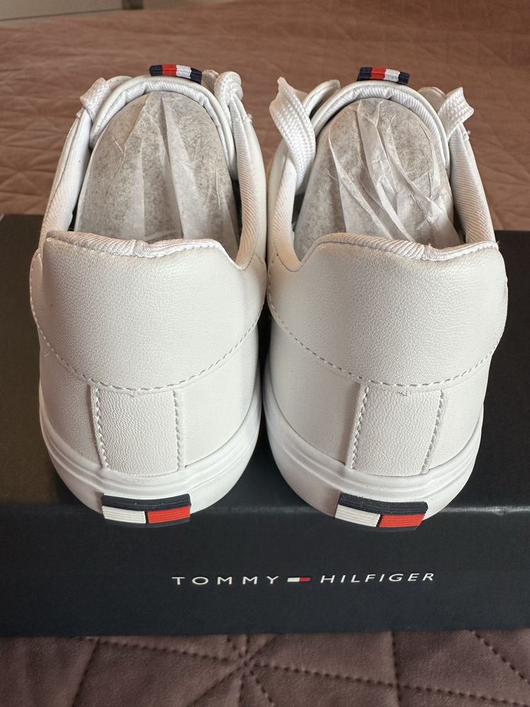 Кеди Tommy hilfiger Нові