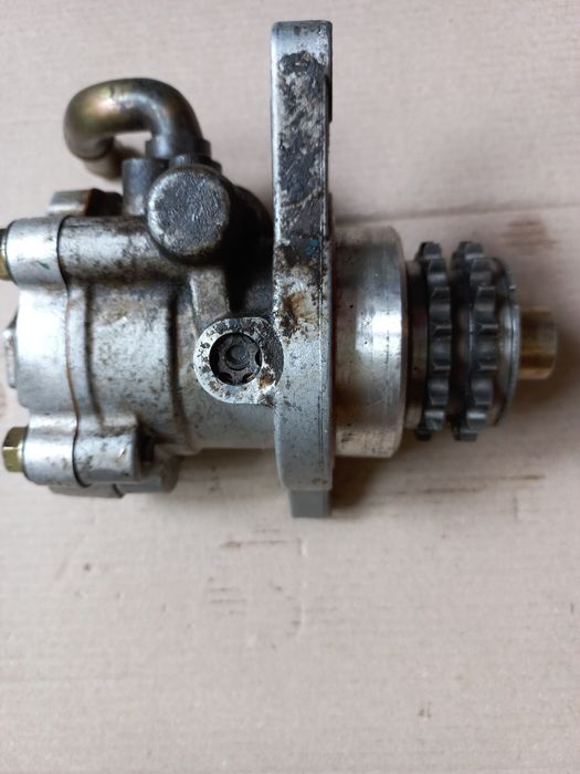 Вакумний насос гідропідсилювача YD 22.