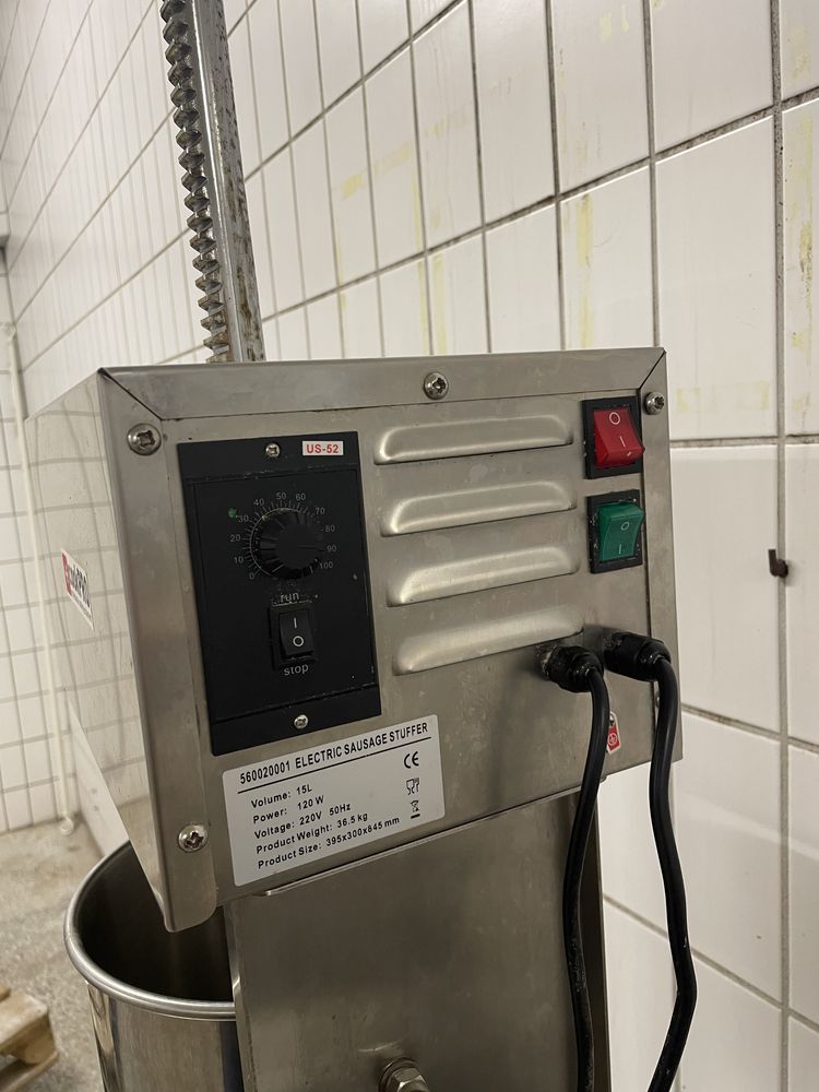 Naddziewarka do kilbas elektryczna 15 l