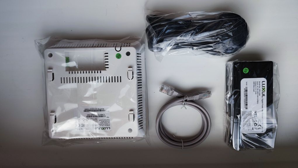 Luxul XAP-810 | Bezprzewodowy, dwupasmowy Access Point AC1200, NOWY