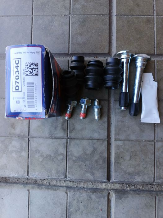 Ремкомплект заднего суппорта