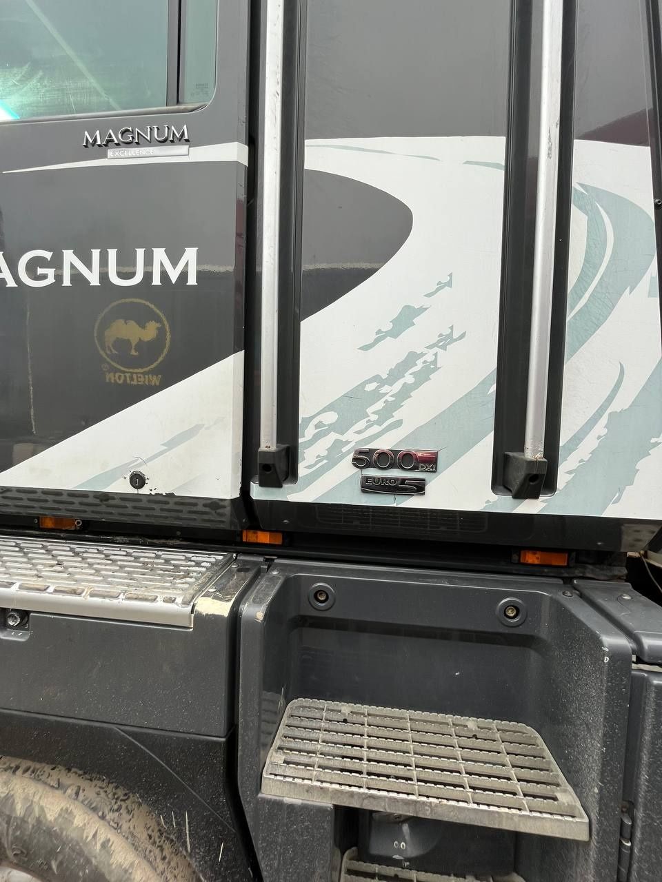 Продам сцепку, тягач RENAULT MAGNUM с полуприцепом KRONE.Евро-5. Идеал