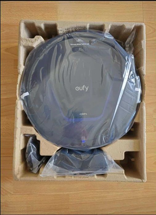 Eufy G50 – hybrydowy robot sprzątający 2 w 1 z mopowaniem.