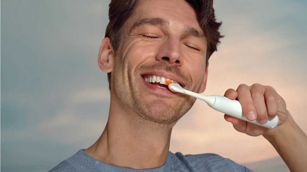 Зубная электро звуковая щетка Philips Sonicare  серии 7100 HX7428/02