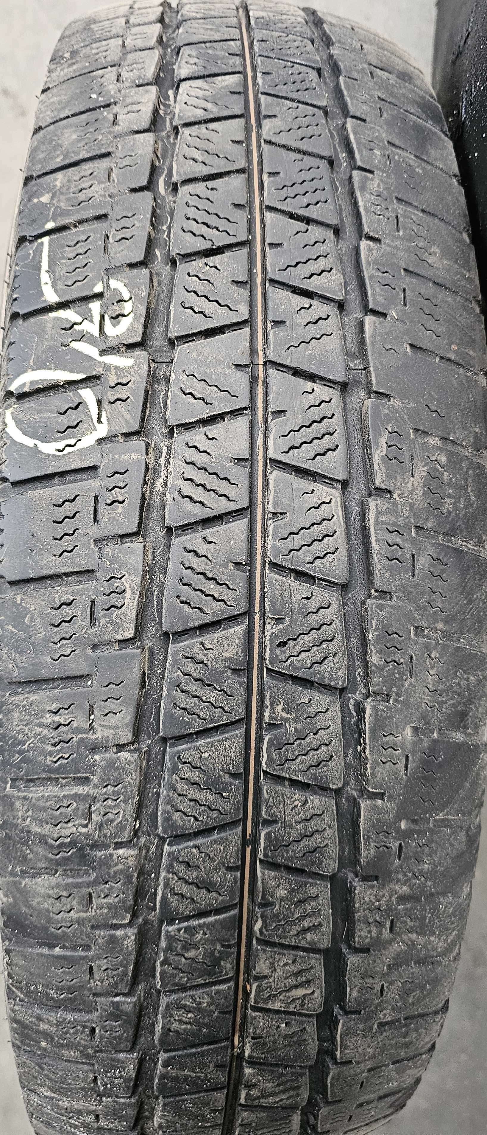 Opona samochodu dostawczego 195/75R16C Falken ZIMA *S