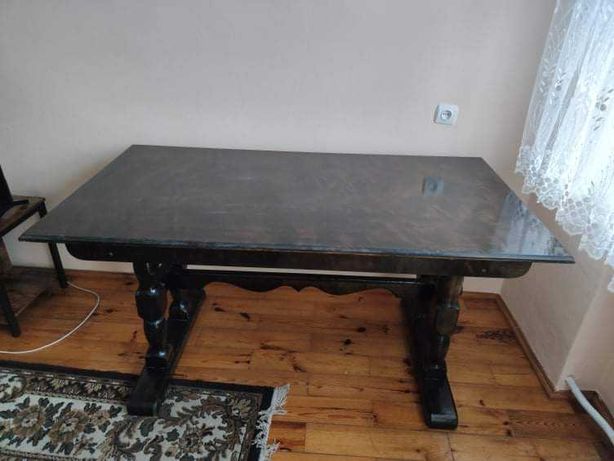 Stół do renowacji