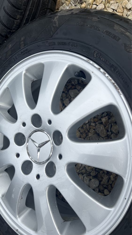 Felgi Mercedes 15 Opony Nokian 185/65 R15 Dobry Stan z Odpryskami