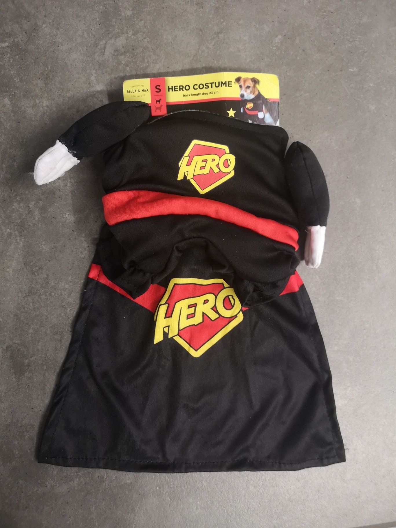 Ubranko superbohatera dla psa Hero rozmiar S