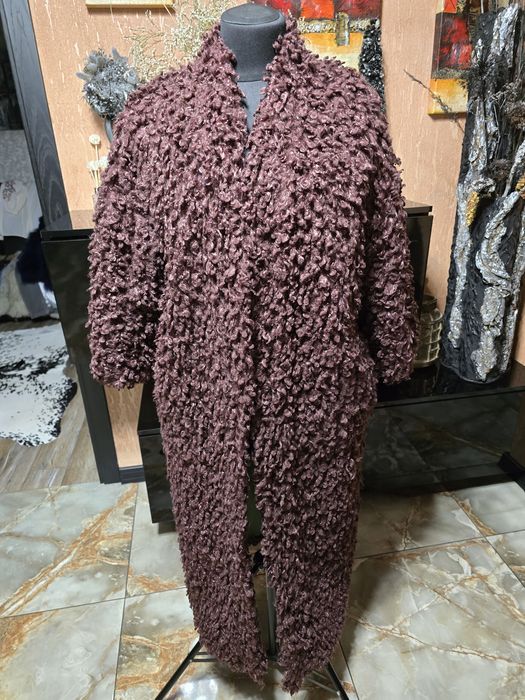 Продам жилетки,шуби хутро лама