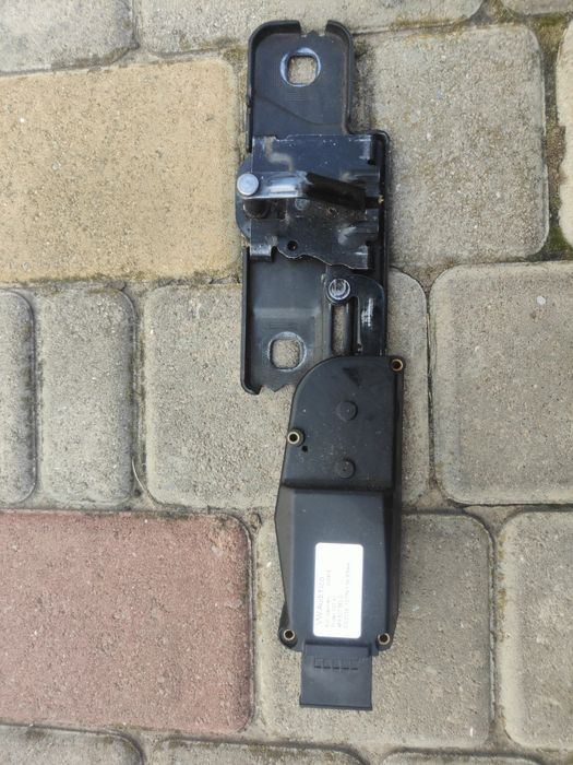 Амортизатори для електроляди skoda A7.