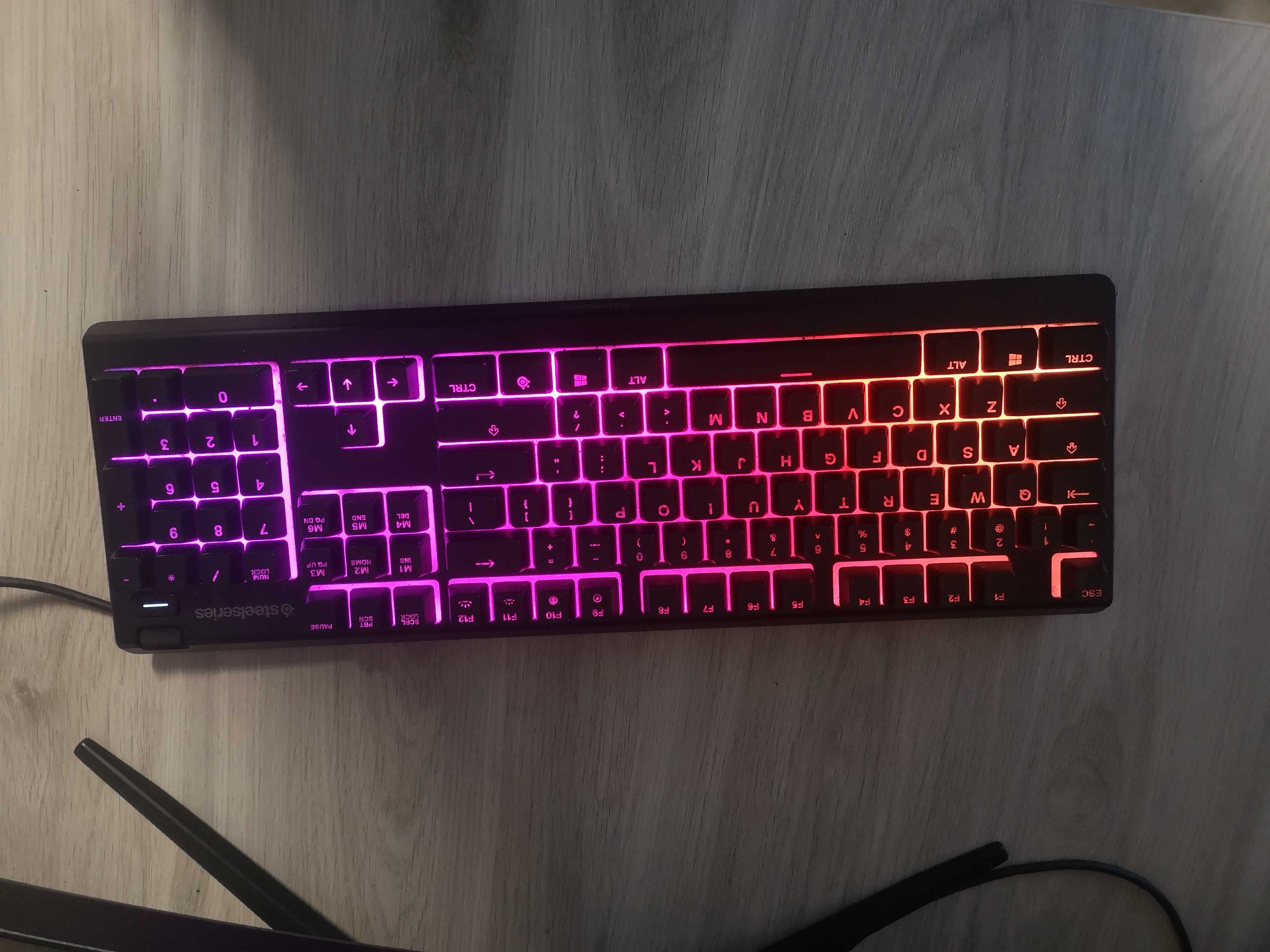Klawiatura Steelseries Apex 3 używanaa