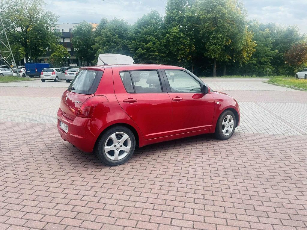 Sprzedam Suzuki Swift 1.3 b
