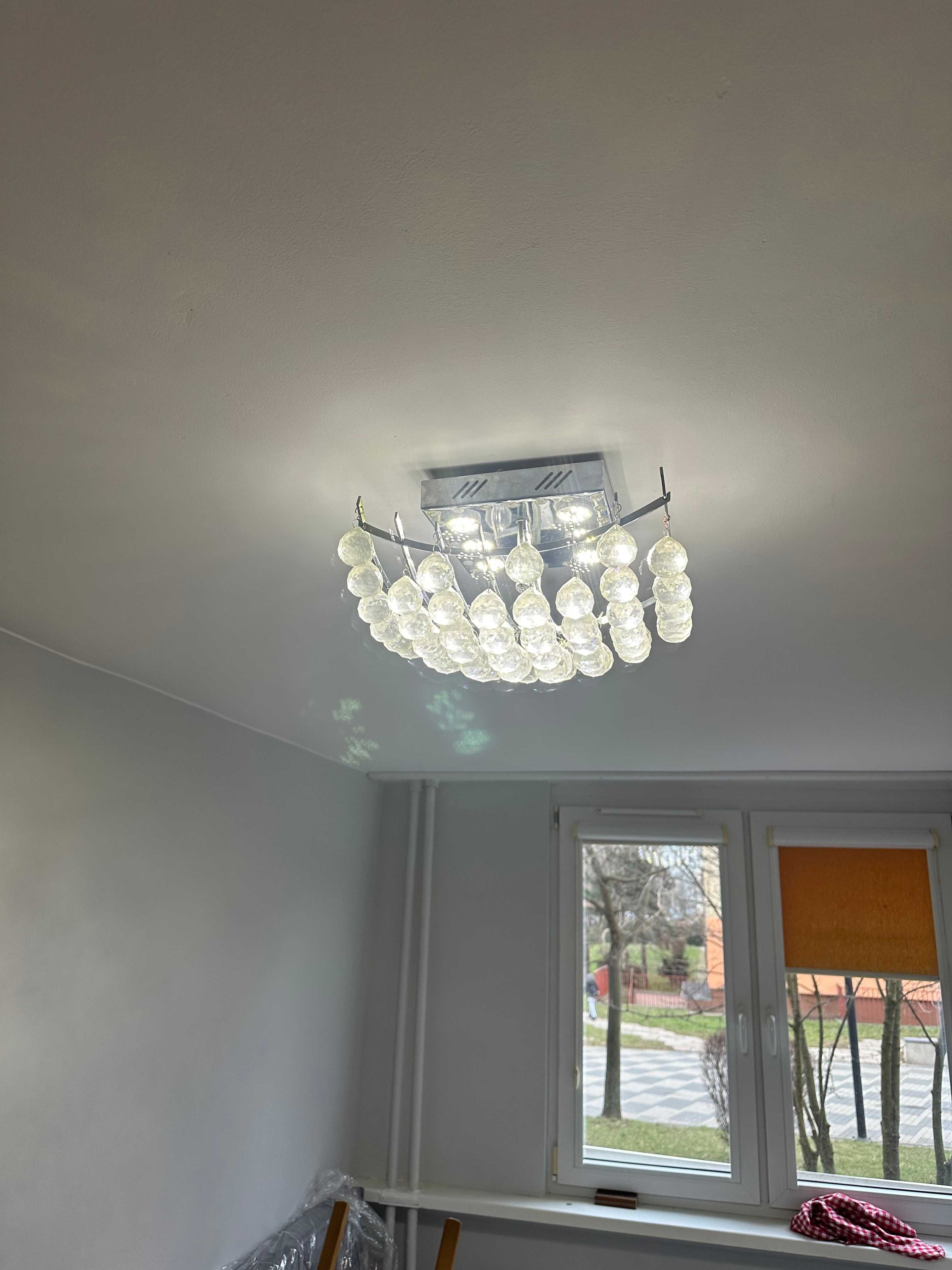 Lampa LED 2 tryby oświetlenia kryształki