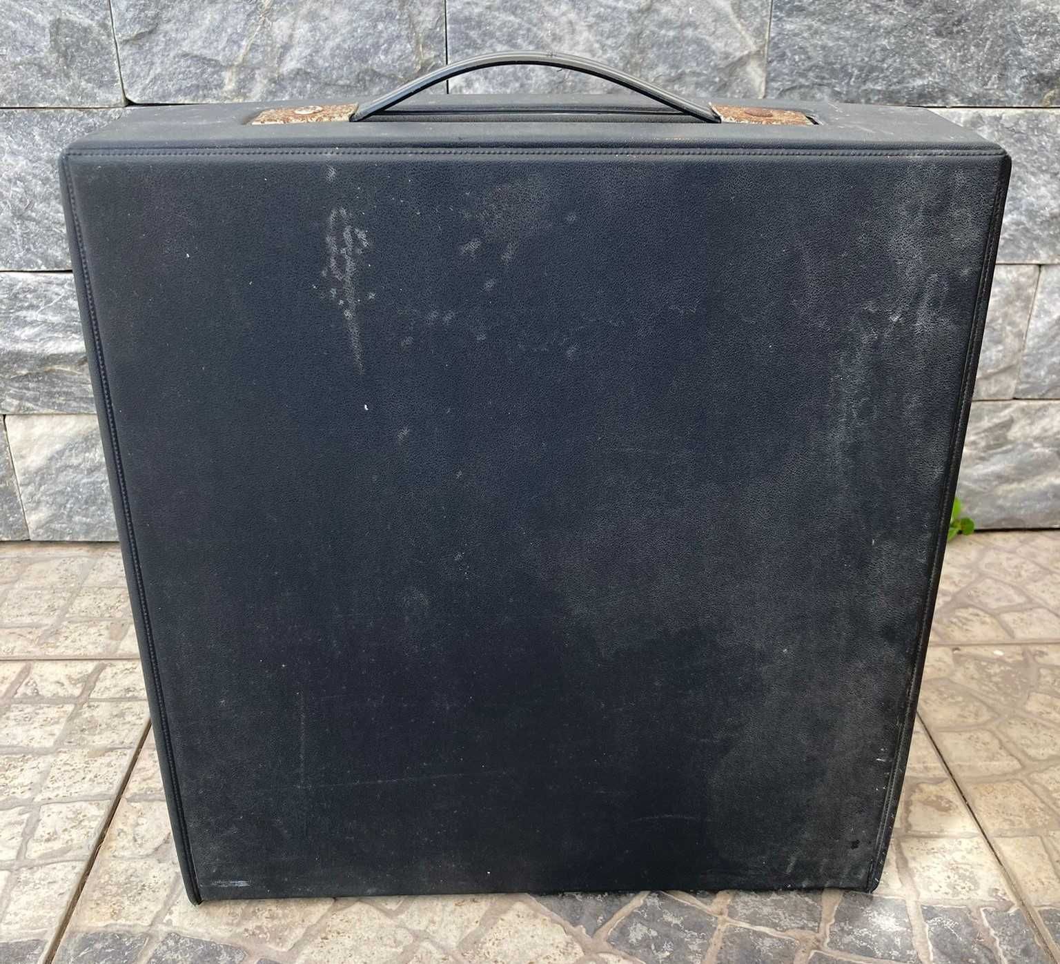 Máquina de Escrever Olivetti T