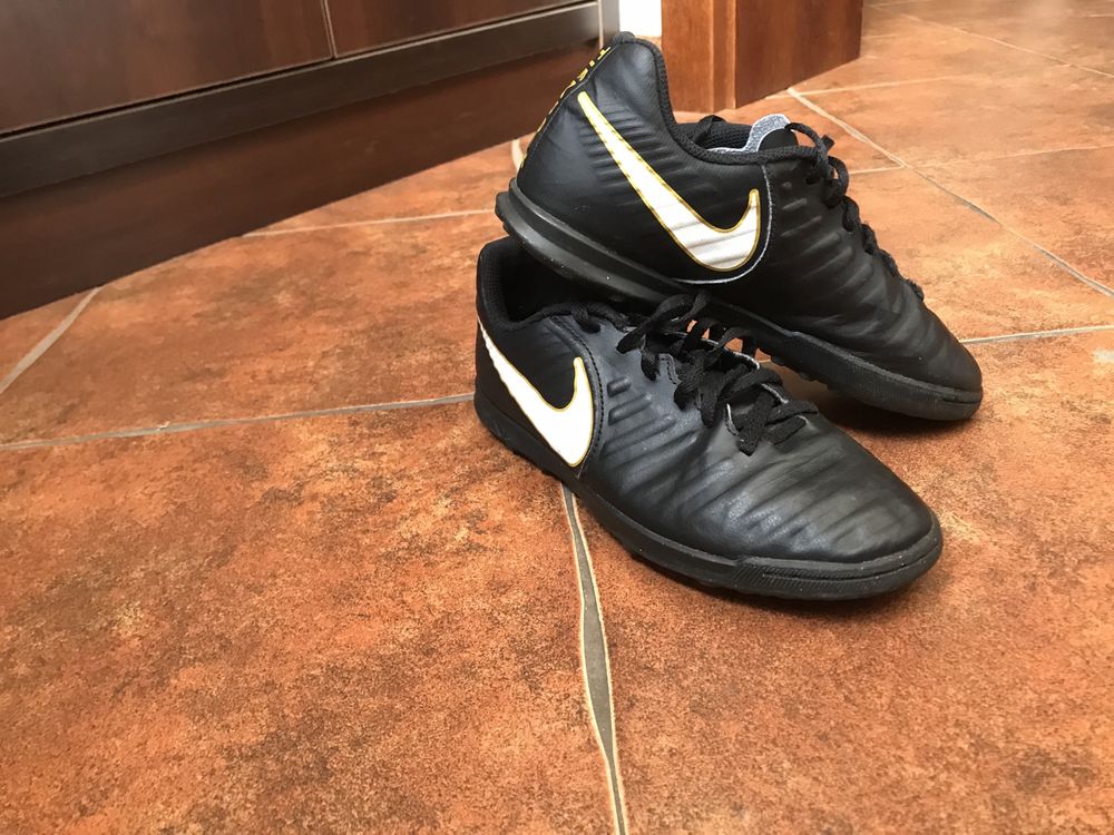 Buty Nike turfy romiar 38