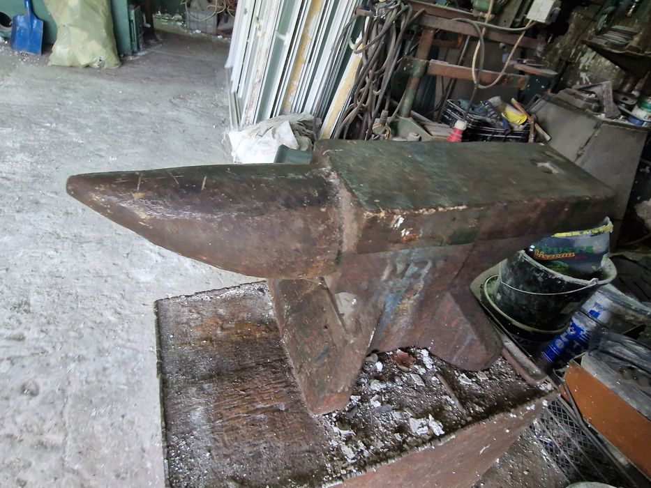 Kowadło kowalskie 200kg