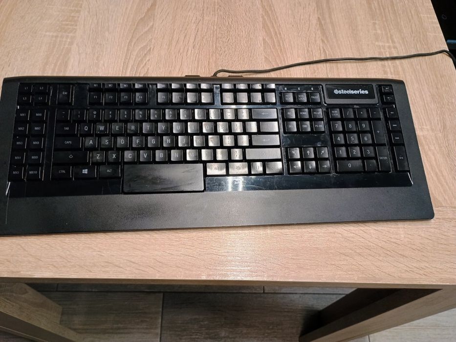 Klawiatura przewodowa steelseries apex